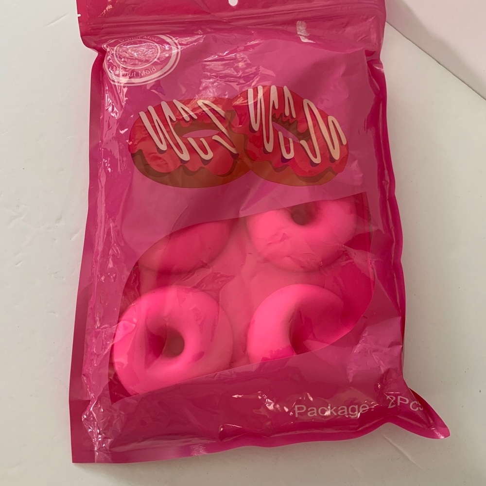Loves USA silicone donut molds for baking two trays of six molds NEW